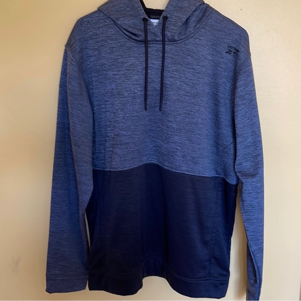 Reebok hoodie with kangaroo pockets & drawstring on hood